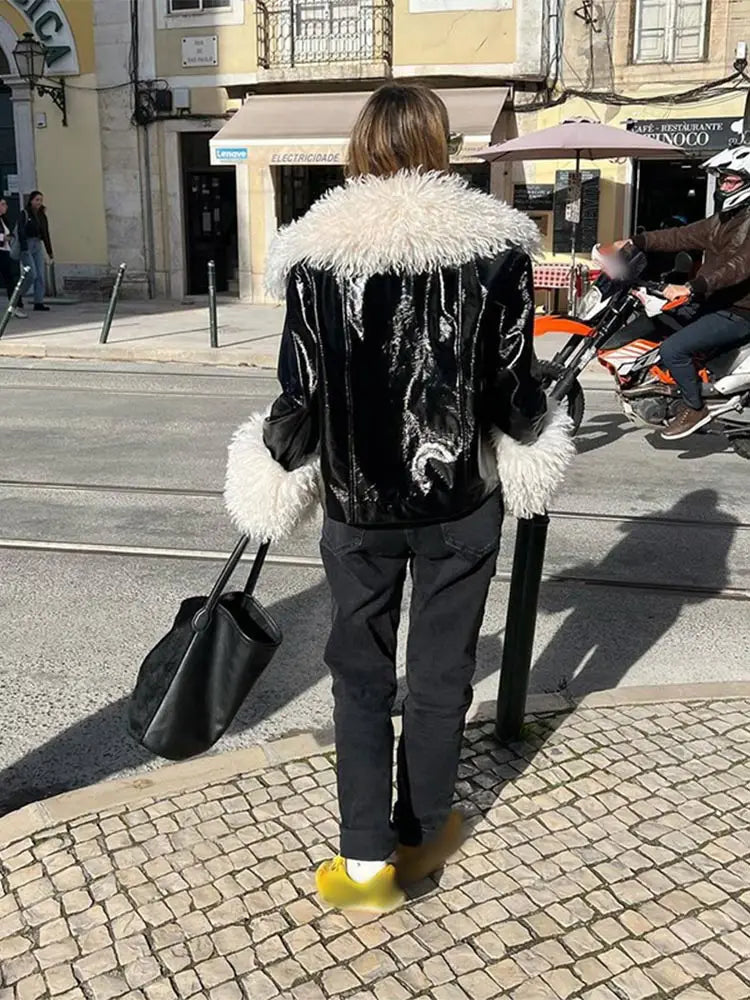 Aiertu  -  Luxury Lamb Wool Patchwork Leather Jacket Women Fashion Long Sleeved Coats 2026 Autumn Winter Lady High Street Outercoat Aiertu
