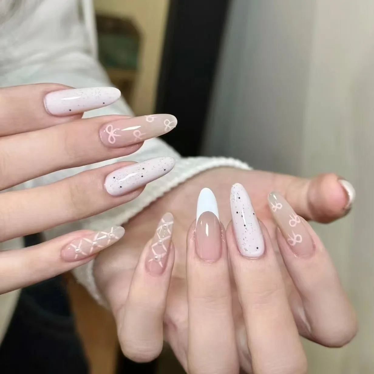 Aiertu  -  10PCS Summer Green Long Oval Handmade Press on Nail Gradient French with Bowknot Polka Dots Patterns Fake Nail Wearable Nail Tip Aiertu