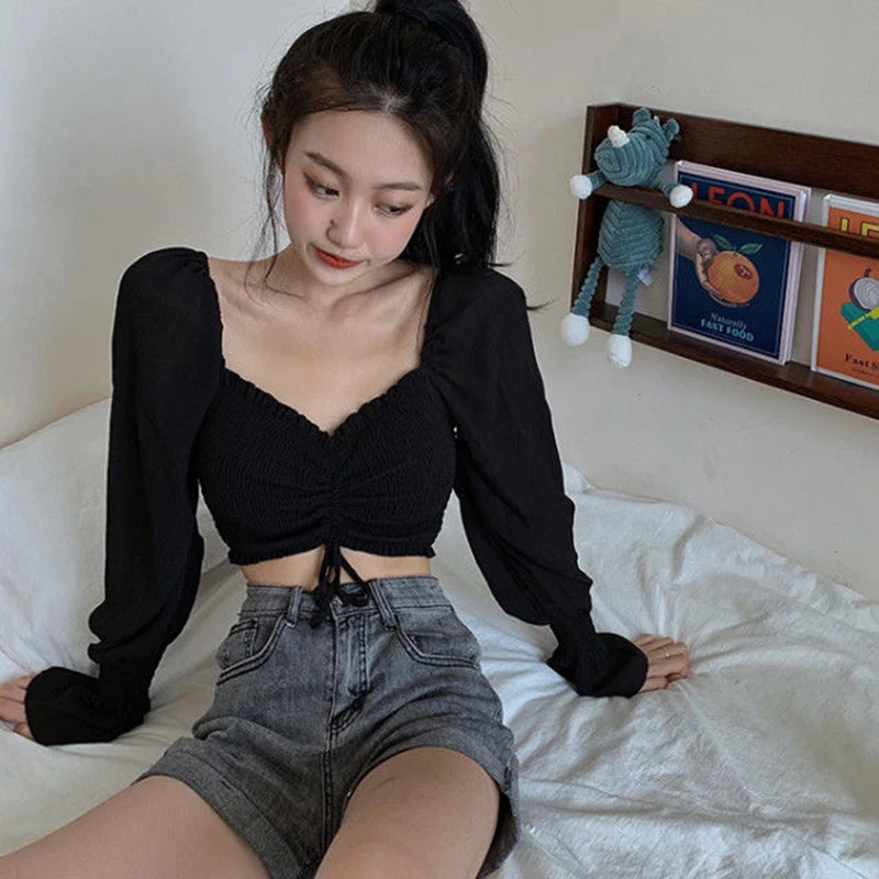 Aiertu Sexy Slash Neck Shirts Women Korean Black Cropped Pleated Puff Long Sleeve Blouses Summer White Off Shoulder Crop Tops New Aiertu