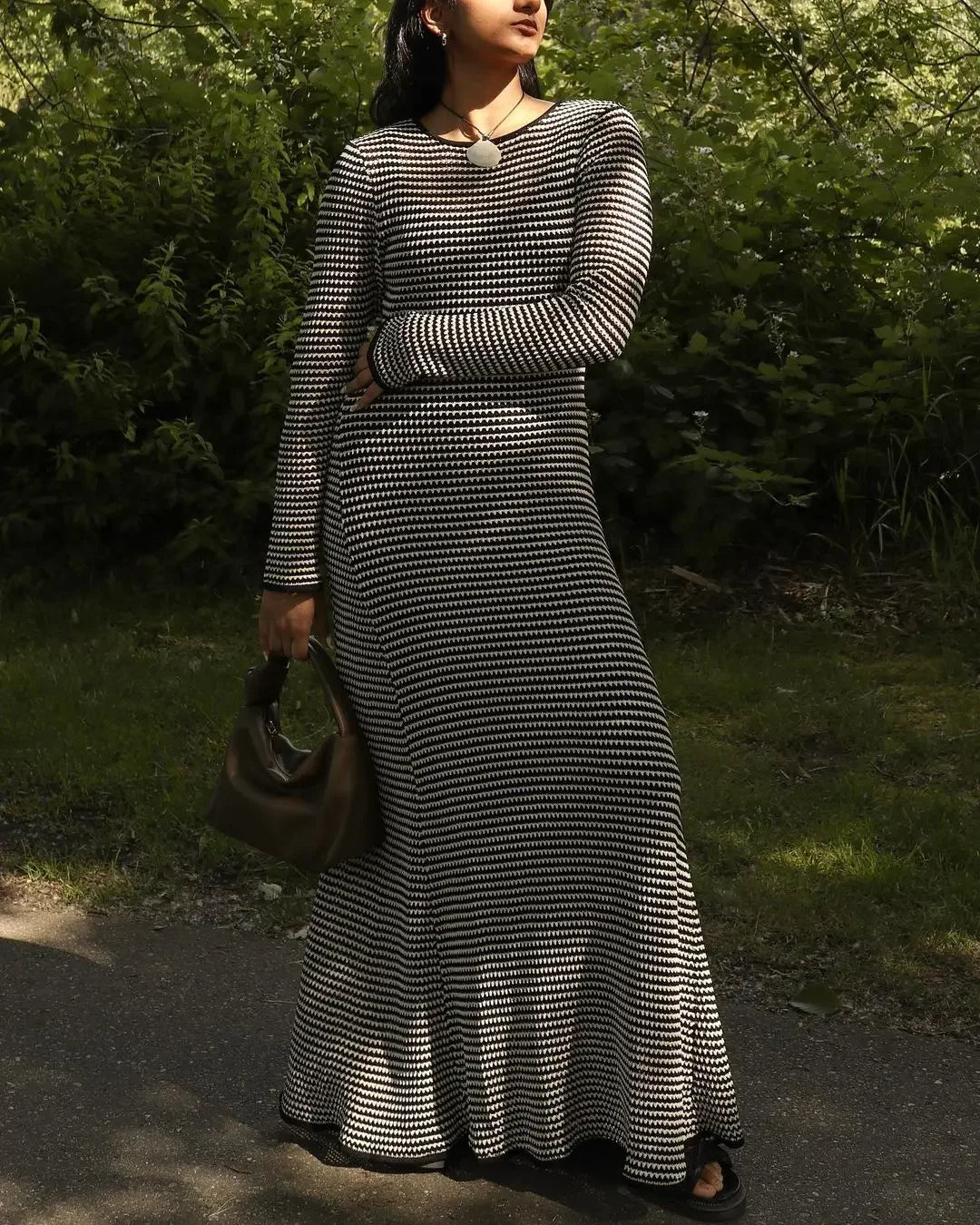 Aiertu  -  Vintage Fashion Black and White Striped Maxi Dress Elegant Long Sleeve Tie Back Dresses Beachwear Holiday Autumn Sexy Dress Aiertu