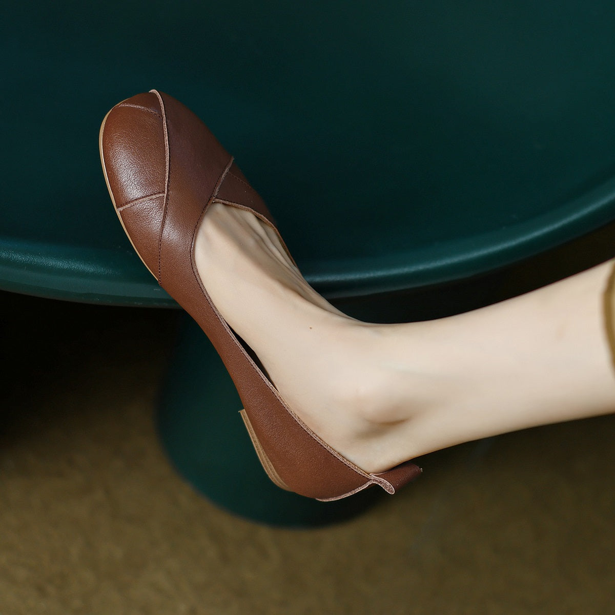 Aiertu  Slip-On Simple Loafers Women Flats Cowhide Ladies Weave Mules Cowhide Daily Driving Flats Women Basic Moccasins Round Toe Size40 Aiertu