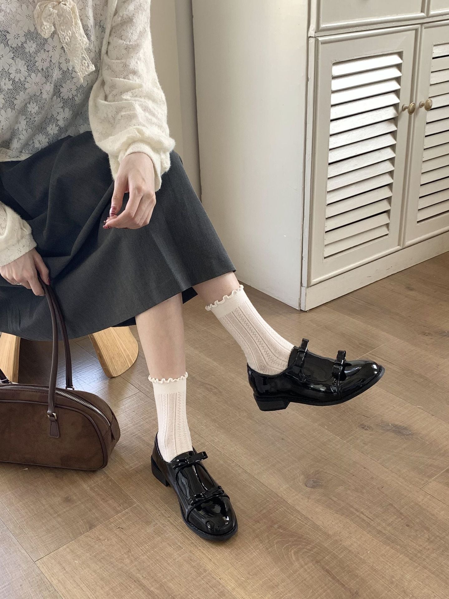 Aiertu  Womens Loafers Shoes Female Footwear Square Toe Oxfords Casual Sneaker Bow-Knot Slip-on On Heels Dress Leather Round Retro New B Aiertu
