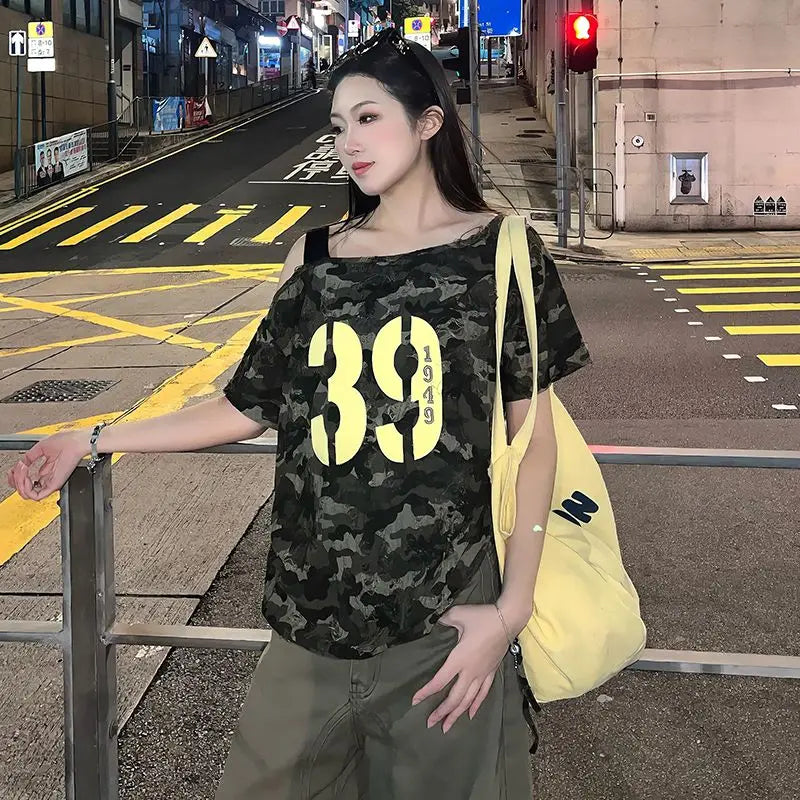 Aiertu  -  street slanted shoulder t-shirt women's summer new camouflage short-sleeved y2k loose and thin off-the-shoulder machine top Aiertu