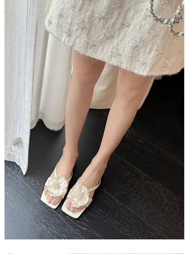 Aiertu  -  New Summer French Square Head Thick with Pearl Flower Flip-flops Women Wear Open-toed Flip-flops with Mid-heels Aiertu