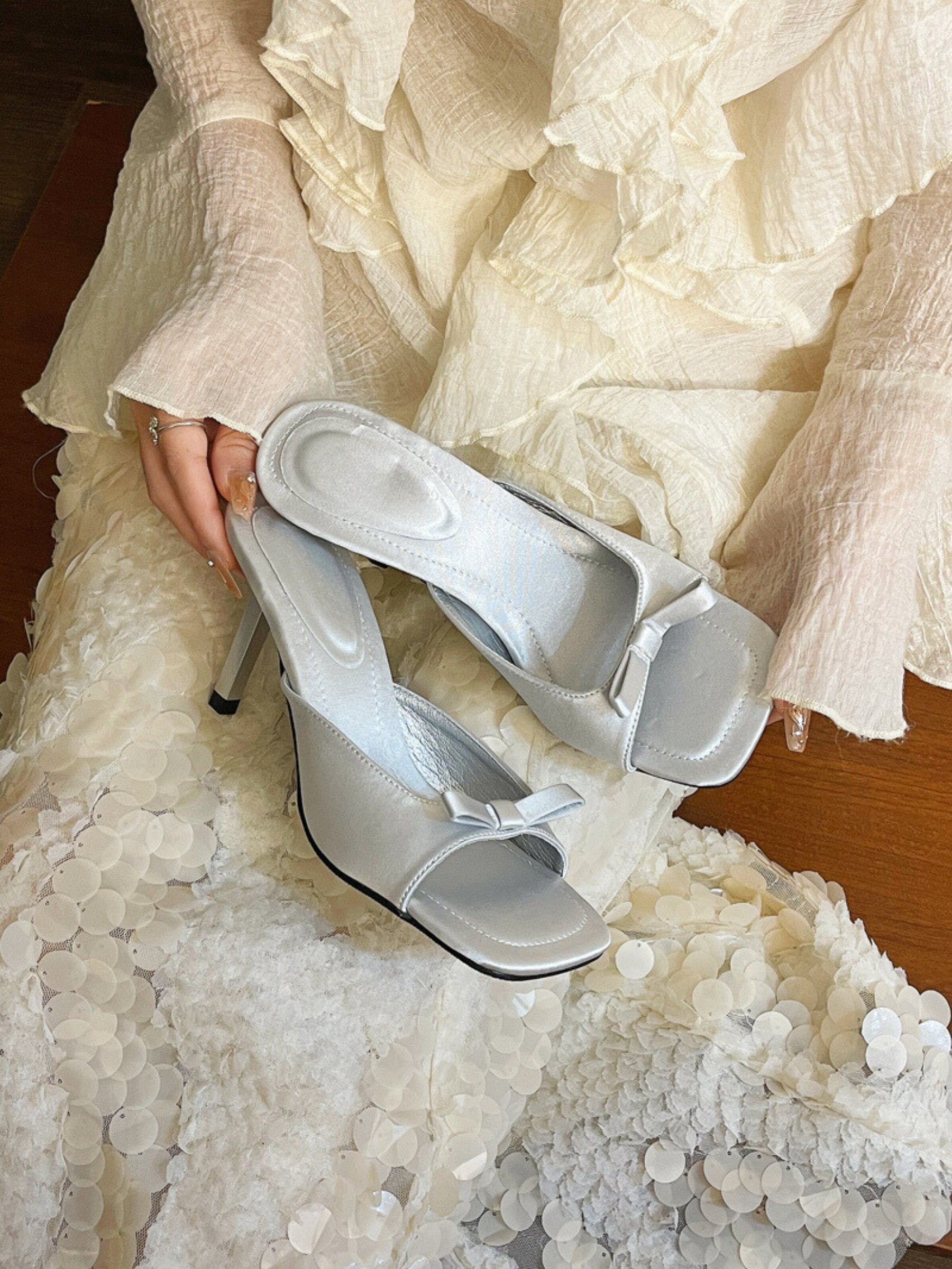 Aiertu  -Nyssa Bow Heels aiertu