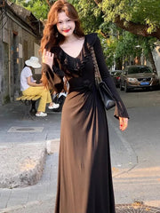 Aiertu  -  Black Retro Ruffle Knitted Dress Women Autumn Flower V-neck Slim Sexy Knitting Dresses Flared Sleeve Chic Elegant Vestidos Mujer Aiertu
