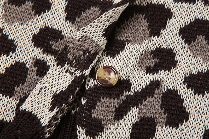 Aiertu  -  Fashion Leopard Printed Sweater Cardigan Autumn Long Sleeve O Neck Single-breasted Knit Tops Vintage Y2K Outerwears 가디건 Aiertu