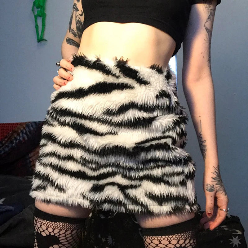 Aiertu  -  Stripes Print High Waist Skirt Women Niche Fashion Faux Fur Comfort Package Hip Above Knee Half Skirt Streetwear Aiertu