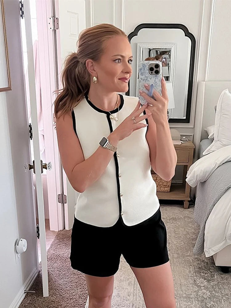 Aiertu  -  Elegant Knit Contrast Vest Women Solid Single Breasted O-neck Sleeveless Female Waistcoat 2026 Autumn Lady All-match Vests Aiertu
