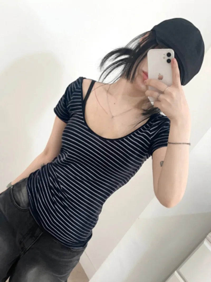 Aiertu  -  Striped T Shirts Woman Japanese 2000s Style Y2k Hooded Short Sleeve Summer Tops Shoujo Girl Aesthetic P67-BD18 Aiertu
