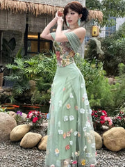 Aiertu  -  French style romantic printed camisole top high waisted three-dimensional flower skirt two-piece set women's spring set Aiertu
