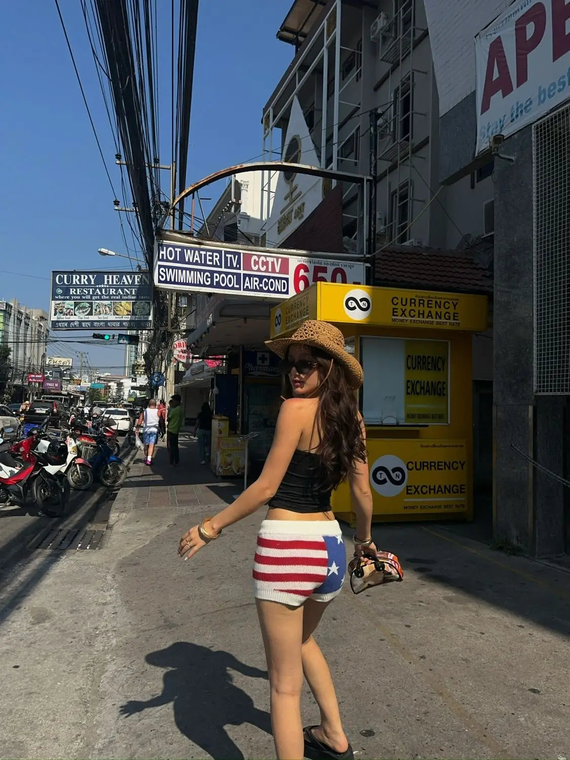 Aiertu  -  street fashionable Spice Girl contrasting colors star printed top simple and versatile slim and thin tube top women summer Aiertu