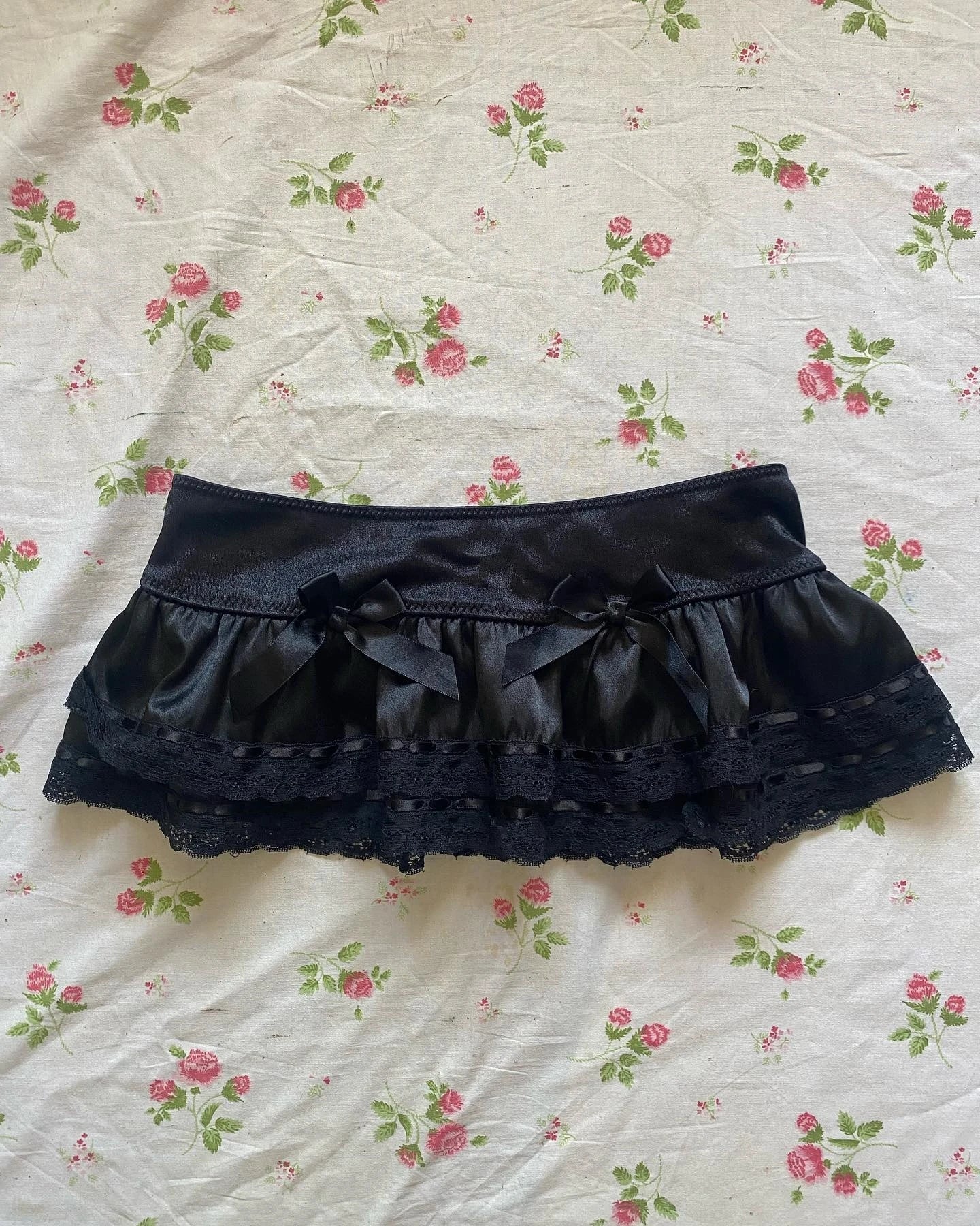 Aiertu Hotsweet Spice Girls Mini Short Skirts Design Y2k Spot Printing Bow Kawaii Cute Vintage Harajuku Hottie High Street Fashionable Aiertu