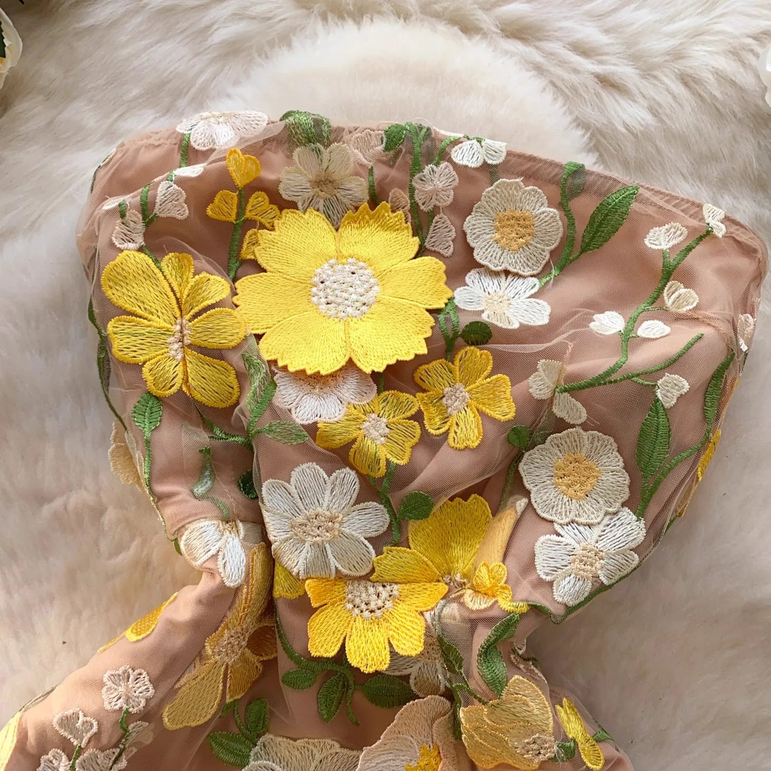 Aiertu  -  Celebrity Luxury Sexy Strapless Flower Embroidery Dress Women A Line Mini Gowns Elegant Party Evening Dress Mesh Female Clothing Aiertu