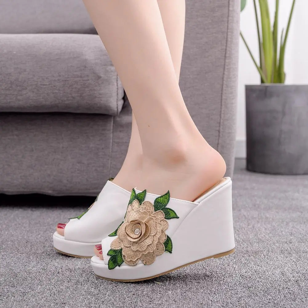 Aiertu  -  Queen Black White Peep Toe Platform Wedges Sandals Wedges High Heels Slippers Beach Sandals For Women Lace Flower Aiertu