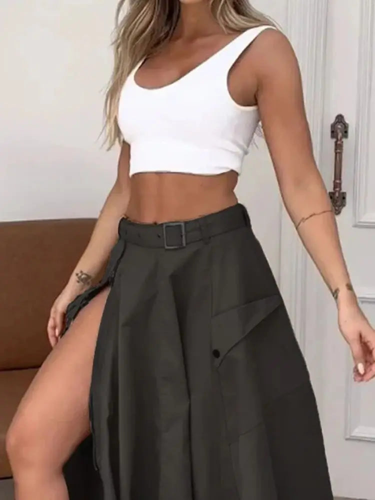 Aiertu  -  Sleeveless Solid Color Slit Two Piece Set High Waist Long Skirt Summer Beach Female Sweet Bra Naked Waist Chic Casual Beach Aiertu