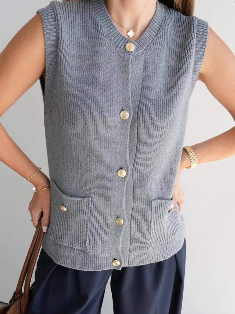Aiertu  -  Pocket Solid Cardigan Vest Women O Neck Single Breasted Sleeveless Knit Waistcoat 2025 New Simple Casual Fashion Sweater Jacket Aiertu
