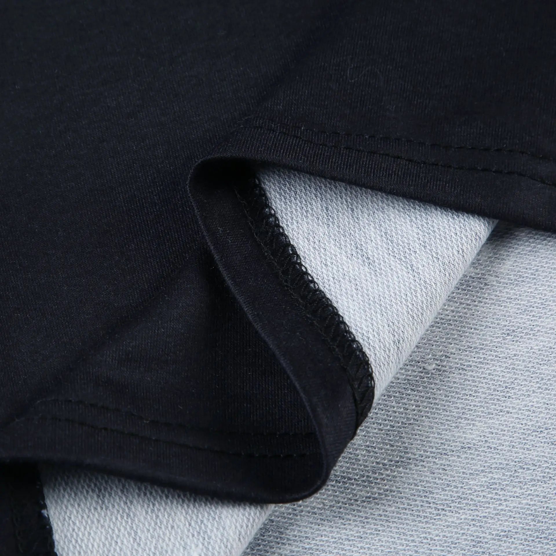 Aiertu  -  Halloween European and American personality niche dark printing contrasting colors loose large version long-sleeved T-shirt top Aiertu