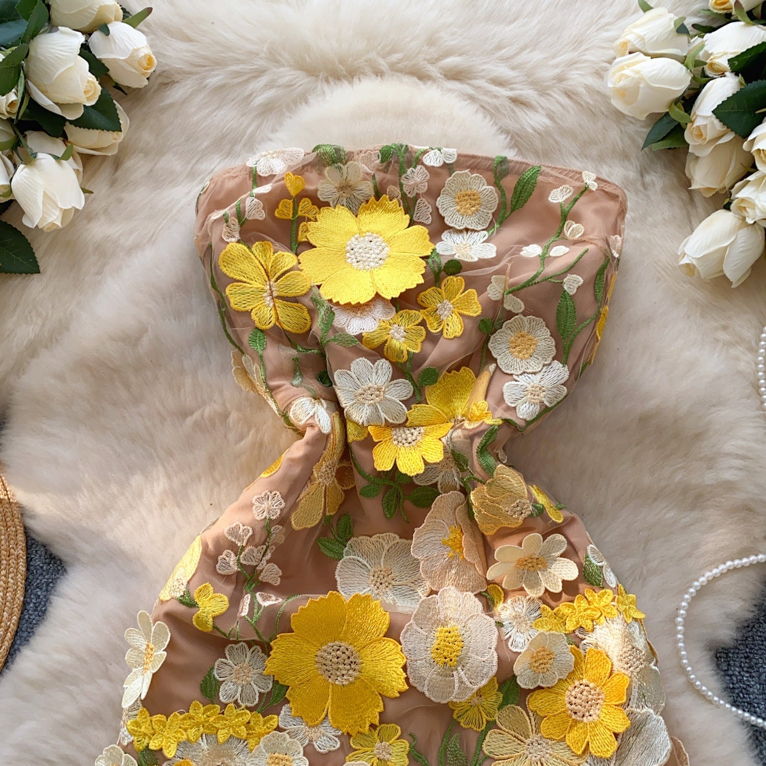 Aiertu  -  Celebrity Luxury Sexy Strapless Flower Embroidery Dress Women A Line Mini Gowns Elegant Party Evening Dress Mesh Female Clothing Aiertu