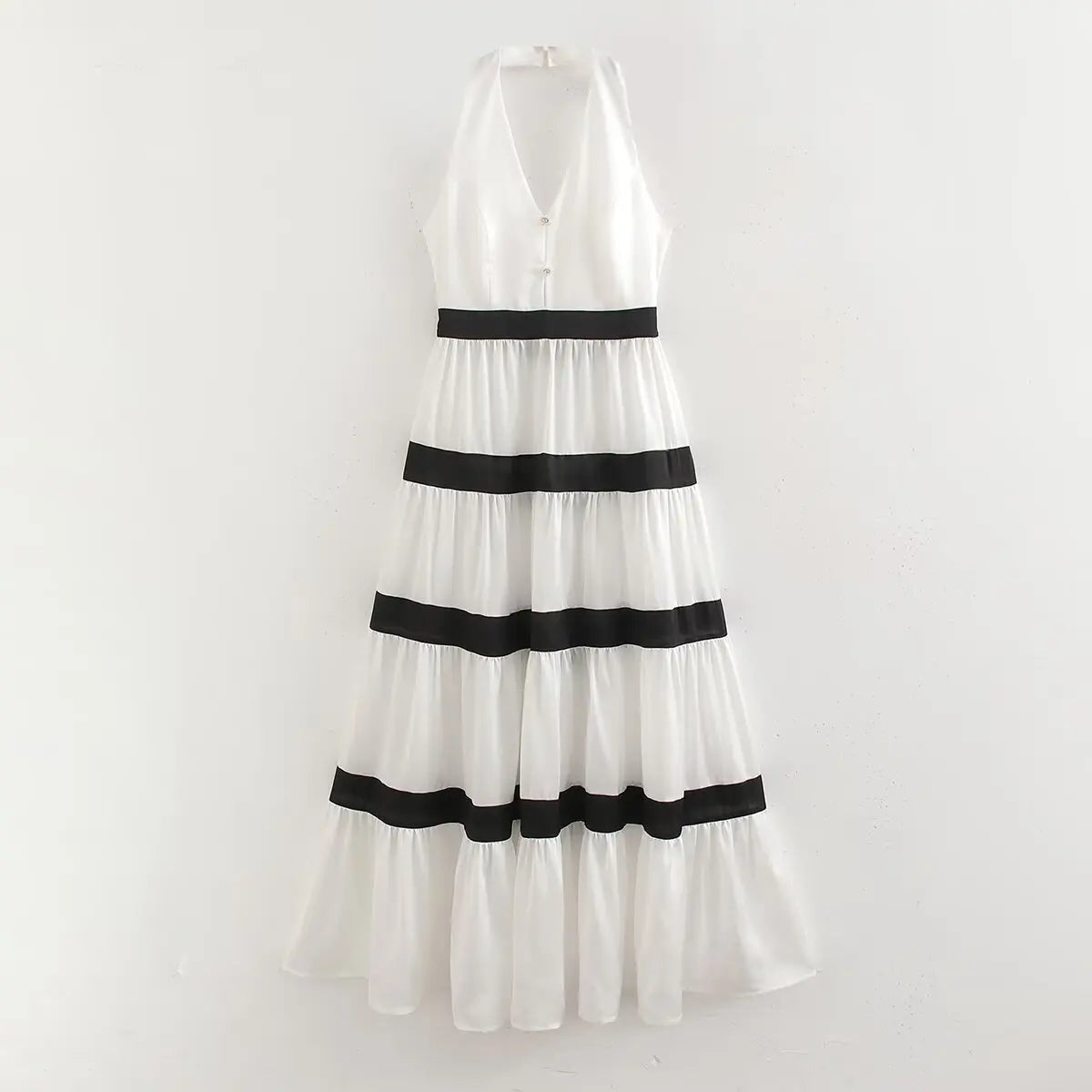 Aiertu  -  European and American style fashionable contrasting color stitching halter neck backless oversized hem dress Aiertu