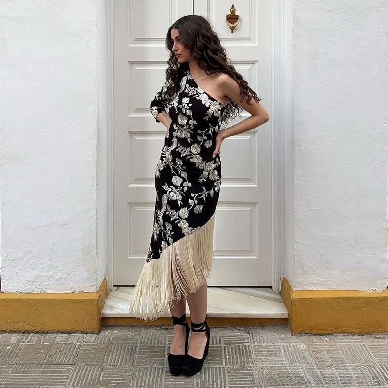 Aiertu  -  Slanted Shoulder Tassel Dress Embroidered Printed Half Sleeves Fringed Slim Fit Waist Cinching Women Long Dresses Fashion Robes Aiertu