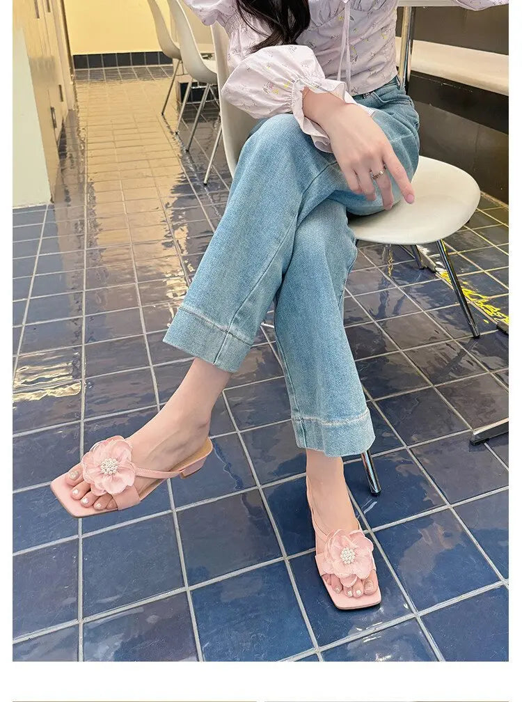 Aiertu  -  New Summer French Square Head Thick with Pearl Flower Flip-flops Women Wear Open-toed Flip-flops with Mid-heels Aiertu