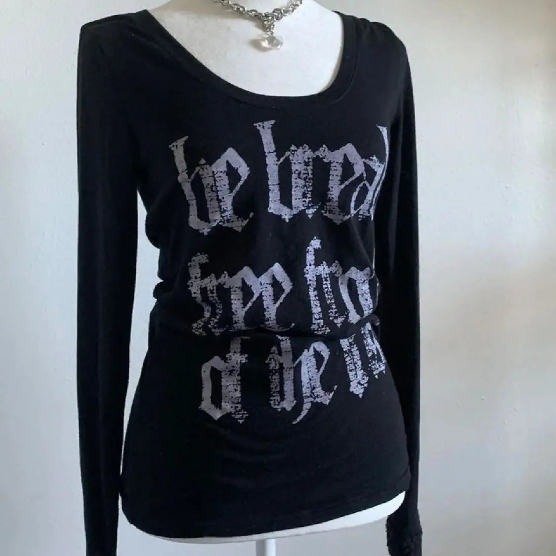 Aiertu  -  Y2k Spicy Girl Classic Letter Printed Black Splicing Long Sleeves Vintage Slim Fit Comfortable T-shirts Autumn New Base Tops Aiertu