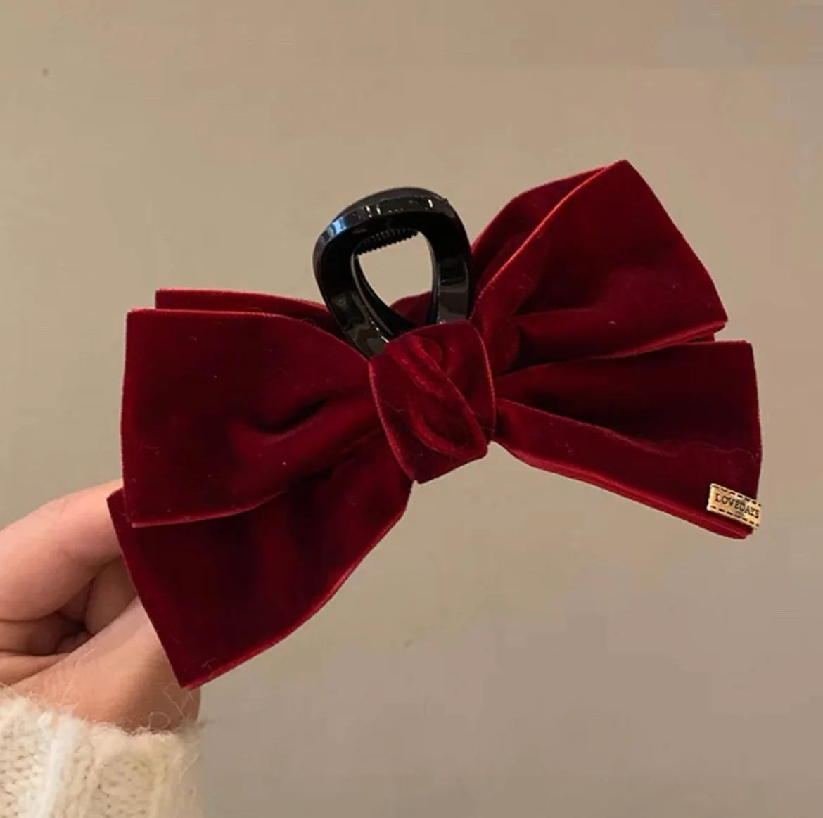 Aiertu  -  Big Bow Hair Clip Women Girls Double-Sided Velvet Bowknot Shark Clips Korea Back Head Hairpin Autumn Winter Headwear Accessories Aiertu