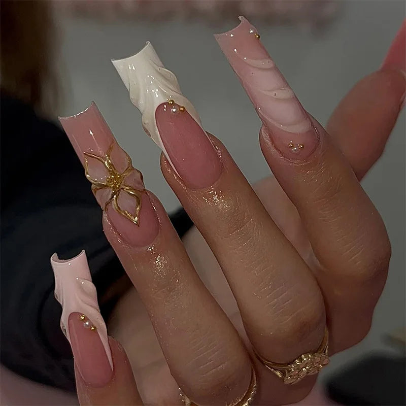 Aiertu  -  24PCS French Square False Nail with Glue 3D Flower Stripes Fashionable Nail Art Acrylic Detachable Fake Nail Tips for Spice Girl Aiertu