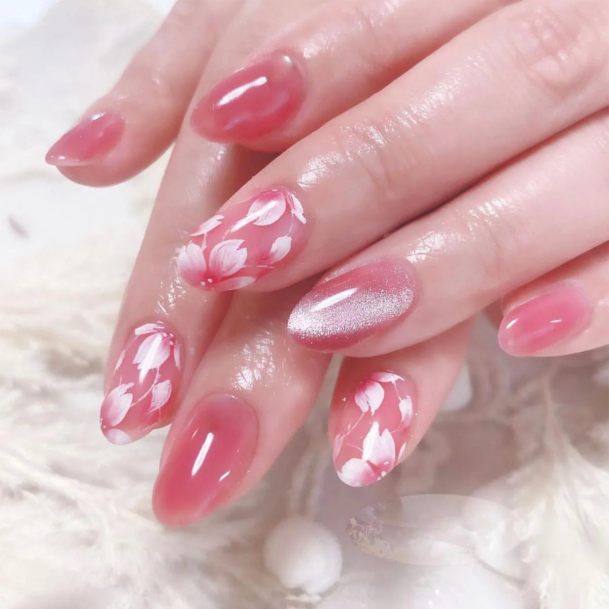 Aiertu  -  24pcs Simple Oval Fake Nails Fashion Cat's Eye Short Almond False Nail Wearable Flower Full Cover Nail Tips Pink Press on Nails Aiertu