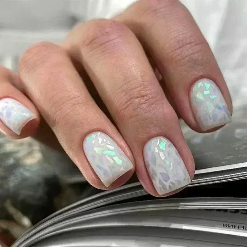 Aiertu 24Pcs Short False Nails Aurora Cat Eye with French Design Simple Metallic Full Cover Wearable Chrome Press on Fake Nails Tips Aiertu