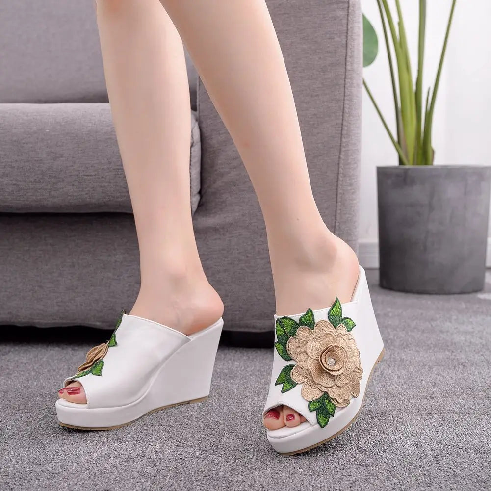 Aiertu  -  Queen Black White Peep Toe Platform Wedges Sandals Wedges High Heels Slippers Beach Sandals For Women Lace Flower Aiertu
