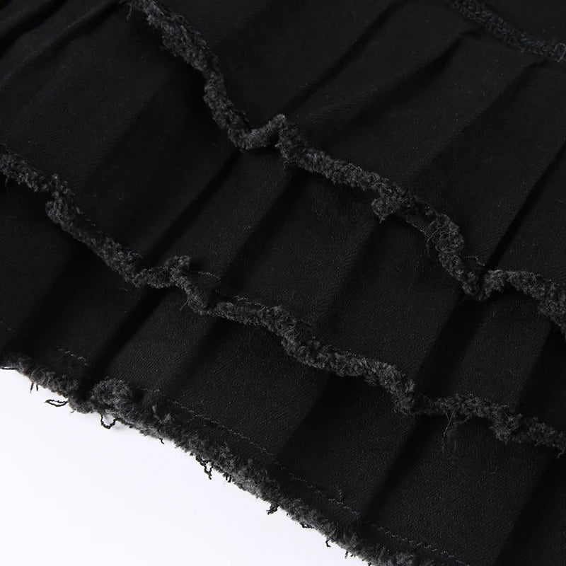 Aiertu Punk Gothic Black Eyelet Ribbon Denim Skirt Women Low Waist Asymmetrical Tiered Pleated Short Jean Skirts Y2K Aiertu