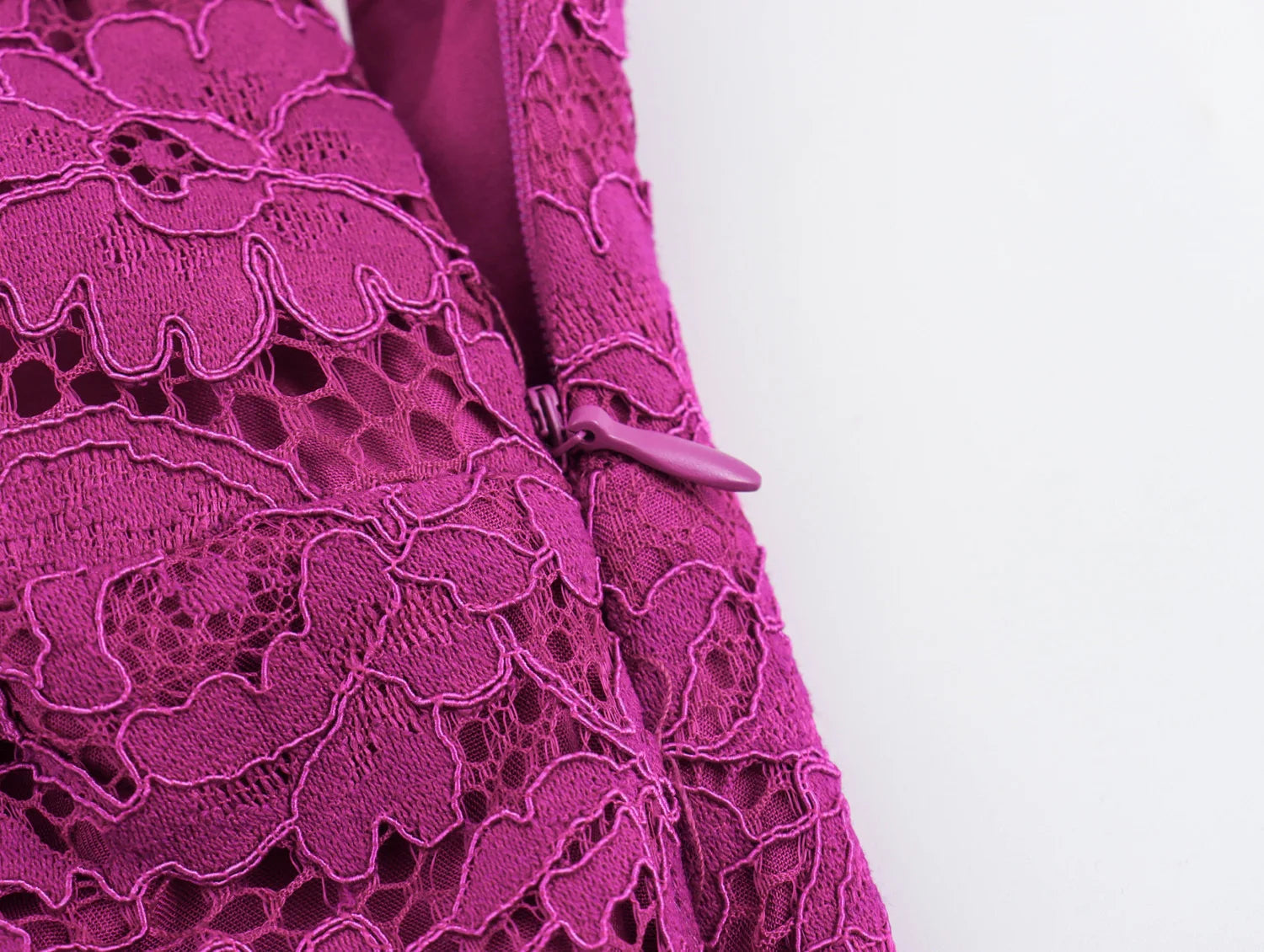 Aiertu  -  High-end lace short suspender dress for women summer new French style pure desire sexy backless A-line skirt Aiertu