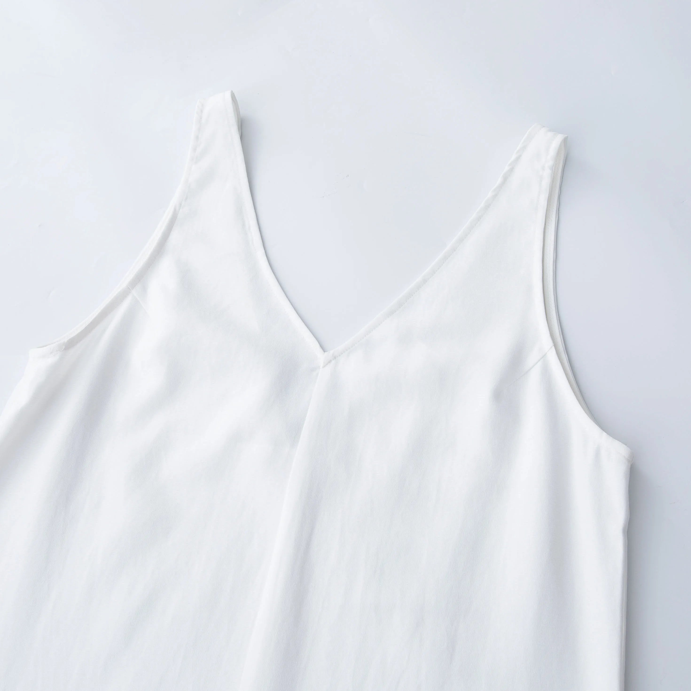 Aiertu  -  2026 Summer Women Solid White V Neck Sleeveless Fashion Dress Split Tank Dress Aiertu