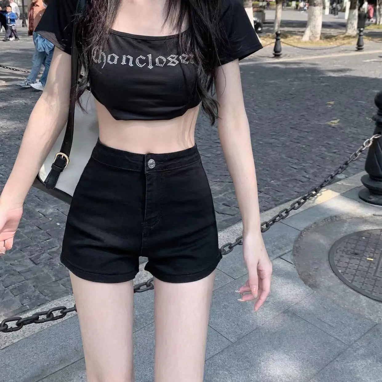 Aiertu  -  Y2k Harajuku Hot Girls Black Low Waist Denim Shorts Womens Loose and Versatile Stretch Hip Covering Slimming Jean Shorts Aiertu