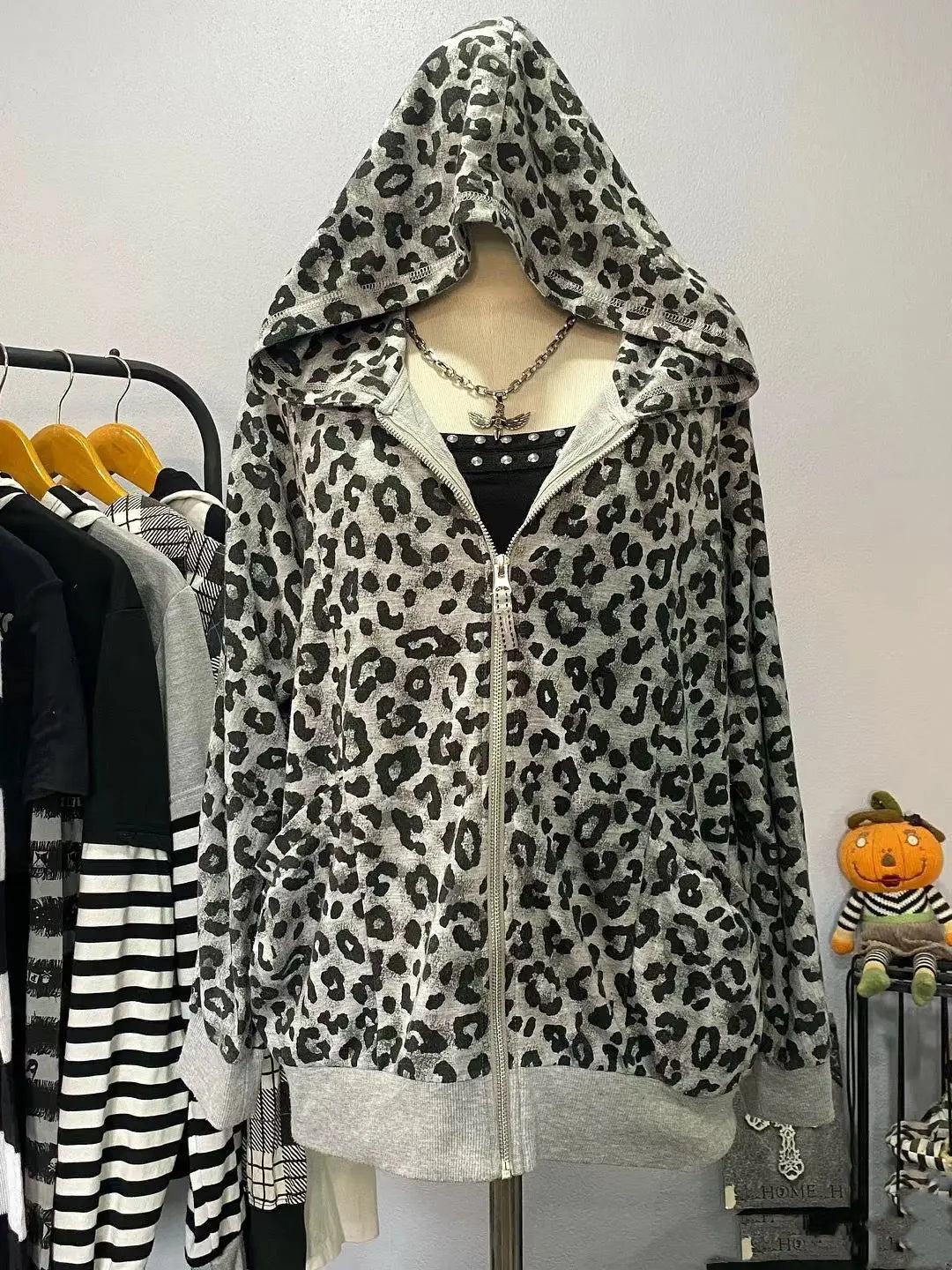 Aiertu  -  American Style Retro Hot Girl Leopard Full Printed Zip Up Hoodies Women's Retro Casual Sweatshirts Loose Autumn\winter Jackets Aiertu