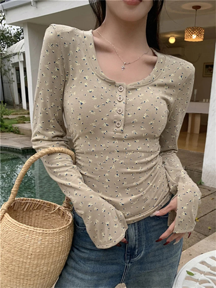 Aiertu  -  Slim-Fit T-Shirts Women Printed Florals Chic Sweet Spring Full Sleeve 2026 Sweet Loose Office Lady Casual New Tees Aiertu