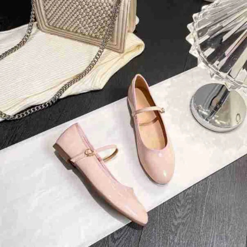 Aiertu  -   Shiny PU Leaather Flats Mary Janes Shoes Women Red Elegant Basic Pointed Toe Loafers Spring Autumn Daily Casual Black Shoes New Aiertu