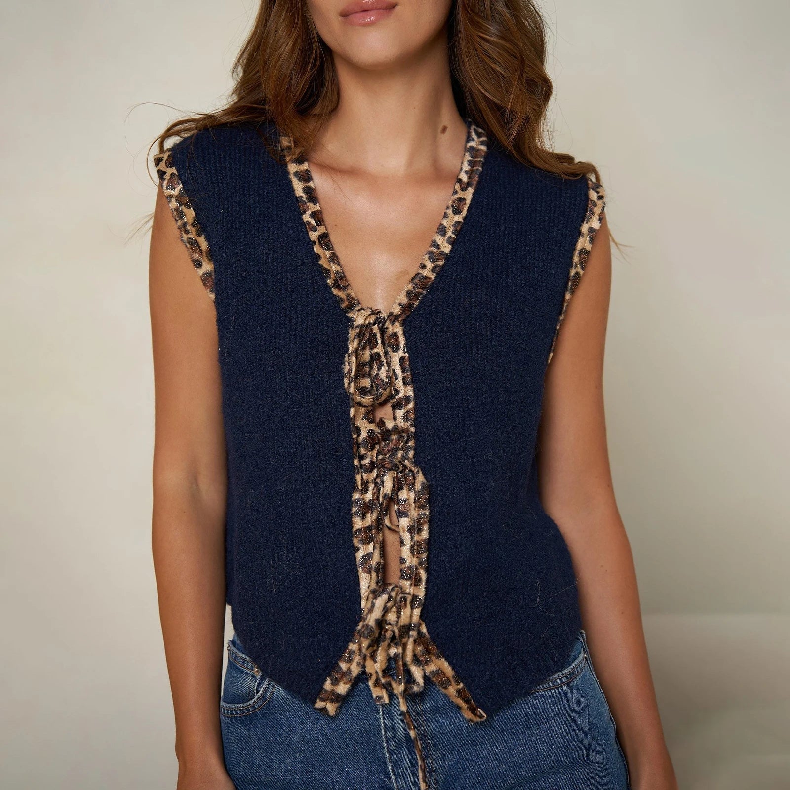 Aiertu  -  Women Leopard Knitted Tie Front Vest Cheetah Print Open Front Cardigan Fall Sleeveless Contrast Sweater Tank Tops Aiertu