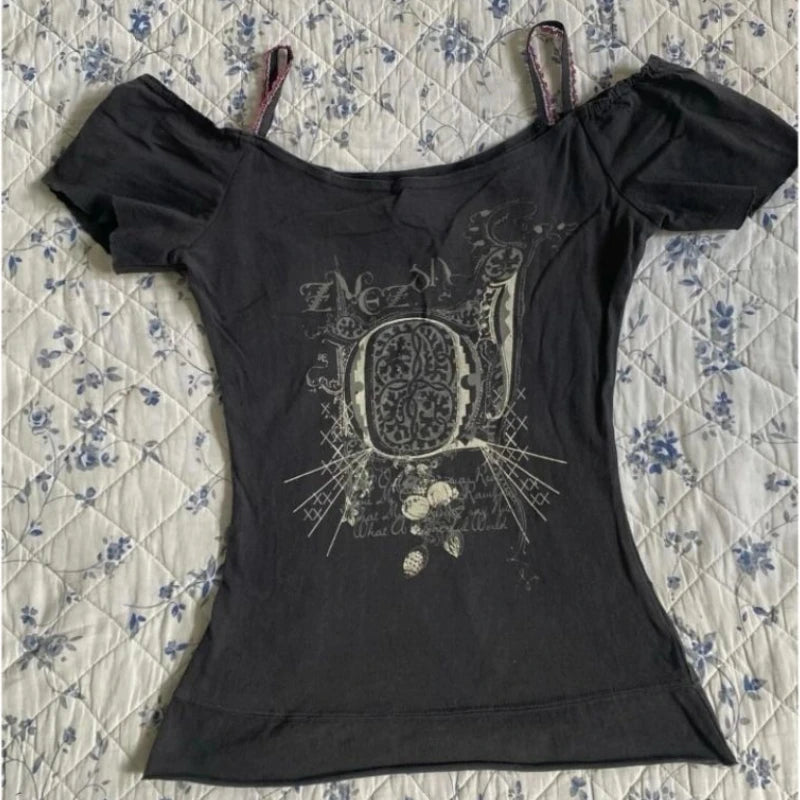Aiertu  Vinatge Euramerican Sexy Off The Shoulder Lace Sling T Shirt Personality Constrast Color Y2k Print Tees New All Match Tops Aiertu
