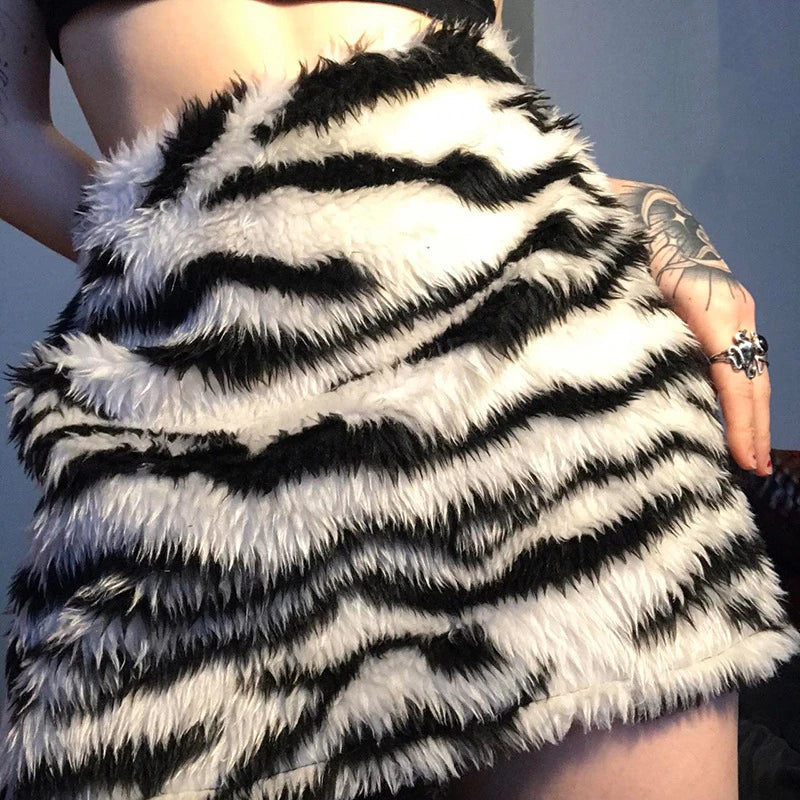 Aiertu  -  Stripes Print High Waist Skirt Women Niche Fashion Faux Fur Comfort Package Hip Above Knee Half Skirt Streetwear Aiertu
