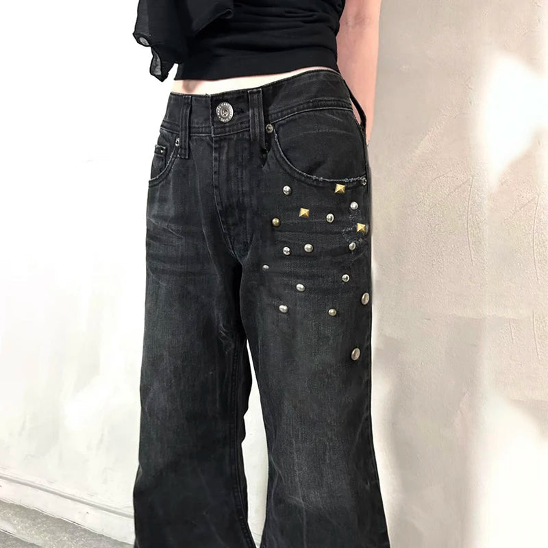 Aiertu  -  Grunge Aesthetic Flare Jeans Rivet Detail Y2K Fashion Retro Loose Fit Denim Pants High Street Punk Trousers Spring Aiertu