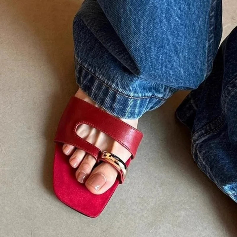 Aiertu  -  Popular Design Women Slippers Casual Non-slip Outside Sandals Low-heels Shoes Metal Buckle Split Toe Beautiful Flats Aiertu