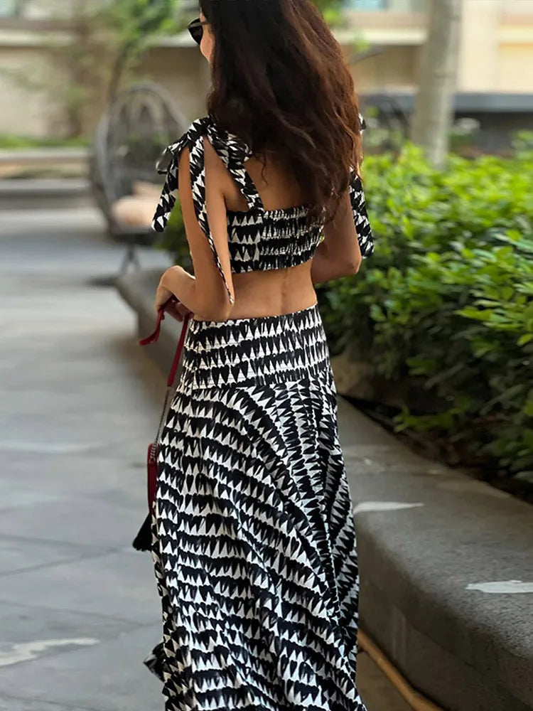 Aiertu  -  Women Bow Tie Print Skirt Set 2025 Summer A-line Sleeveless Strapless Top Skirts Sets Fashion Lady Street Square Neck Chic Suit Aiertu