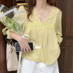 Aiertu Vintage Sweet Lace Shirts Women Korean Cute V Neck Long Sleeve Loose Blouses Summer Streetwear Boho Beach Casual Tops New Aiertu