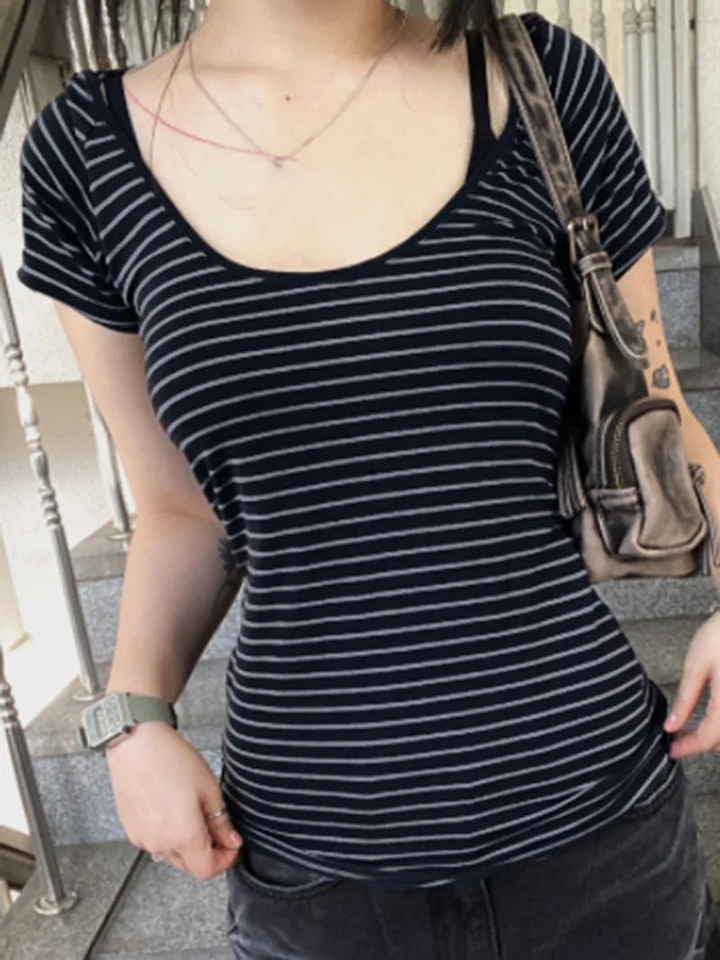 Aiertu  -  Striped T Shirts Woman Japanese 2000s Style Y2k Hooded Short Sleeve Summer Tops Shoujo Girl Aesthetic P67-BD18 Aiertu