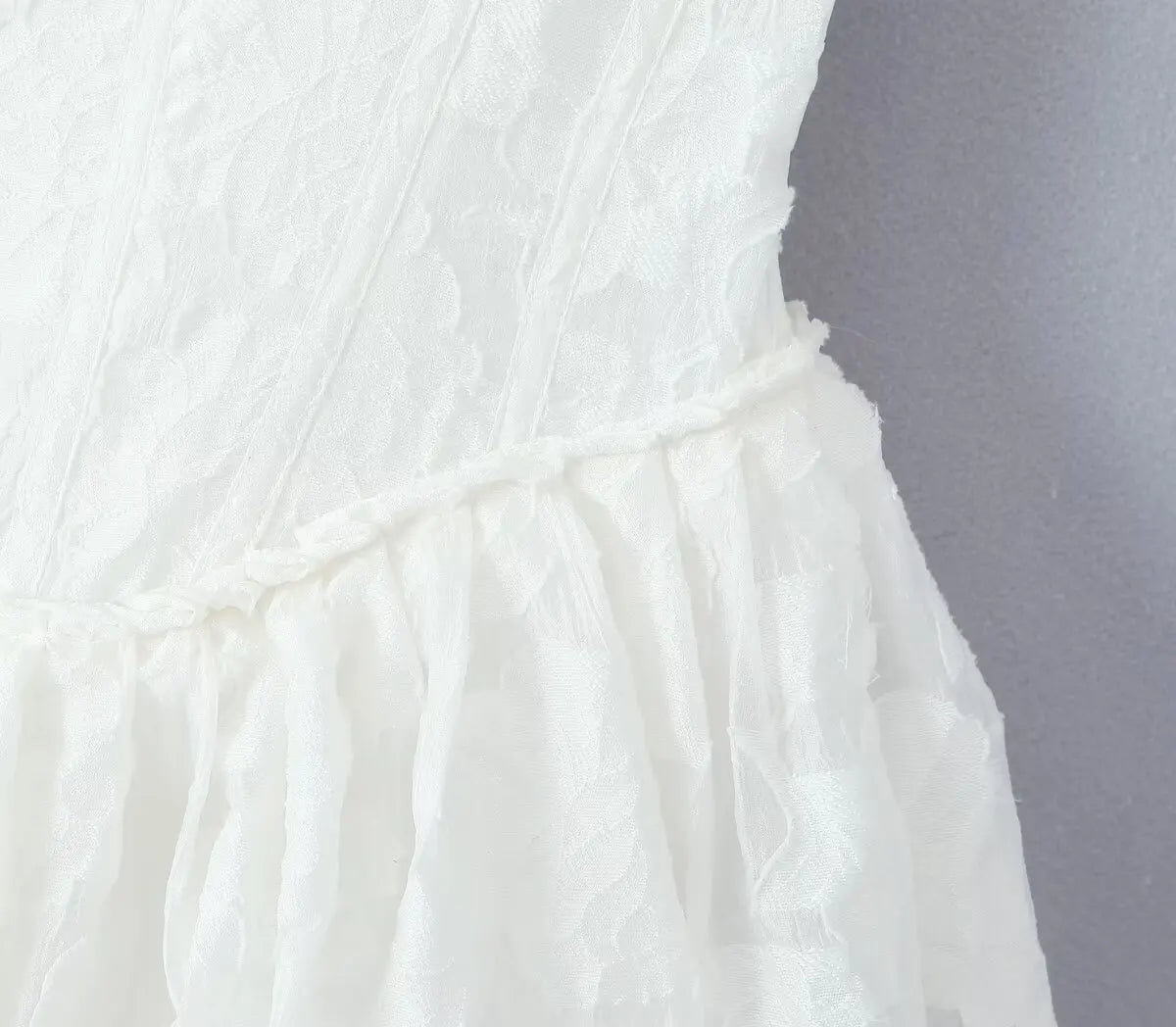 Aiertu  -  French sweet jacquard white suspender dress for women new style fishbone waist slimming A-line skirt Aiertu