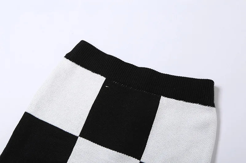 Aiertu  -  Classic Women Skirts Checkerboard Knit Side Split Skinny Vintage Fashion Wild Streetwear High Waist Maxi Straight Skirt Aiertu