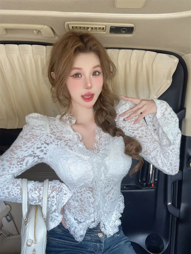 Aiertu  -  Top Selling French High-end Hollow Lace Shirt with Pure Desire for Style Short Sleeved Small Shirt Top Aiertu